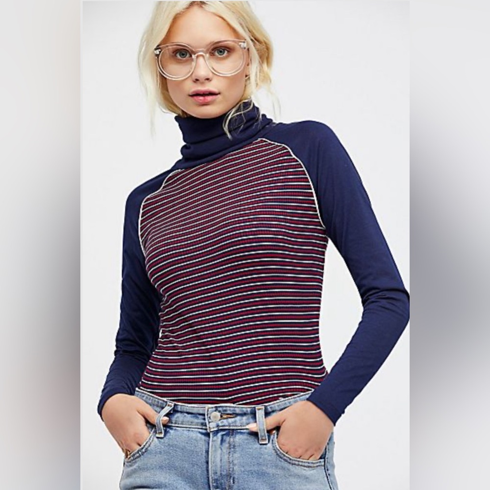 Camp Collection 70’s Inspired Turtleneck - Size M